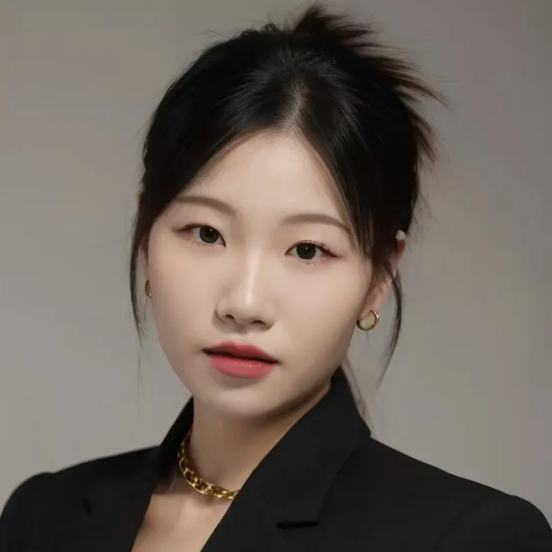 Phoebe Xu WH 800x800px
