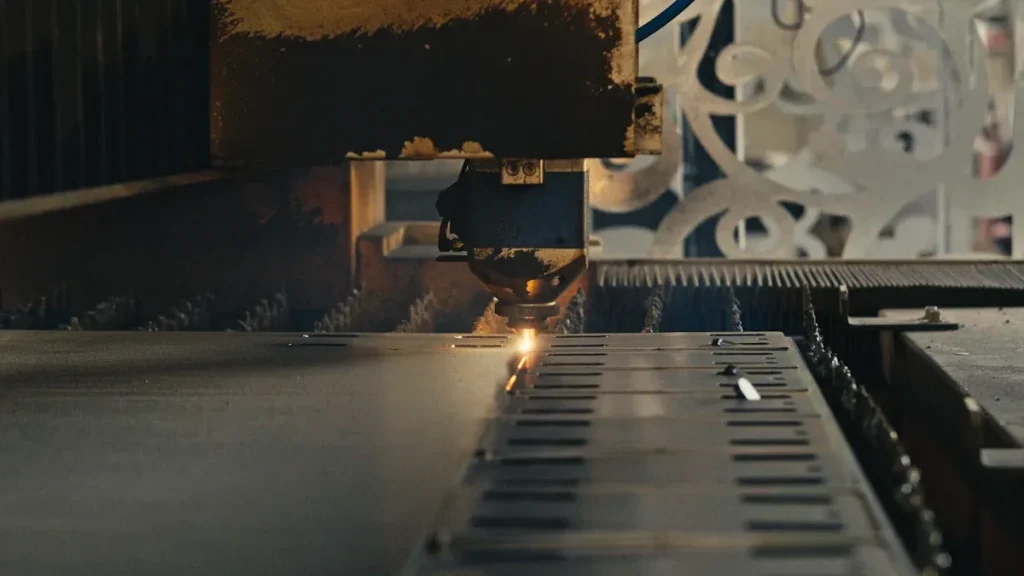 How to Evaluate a Fiber Laser Source Supplier (Beyond Just Price) pic