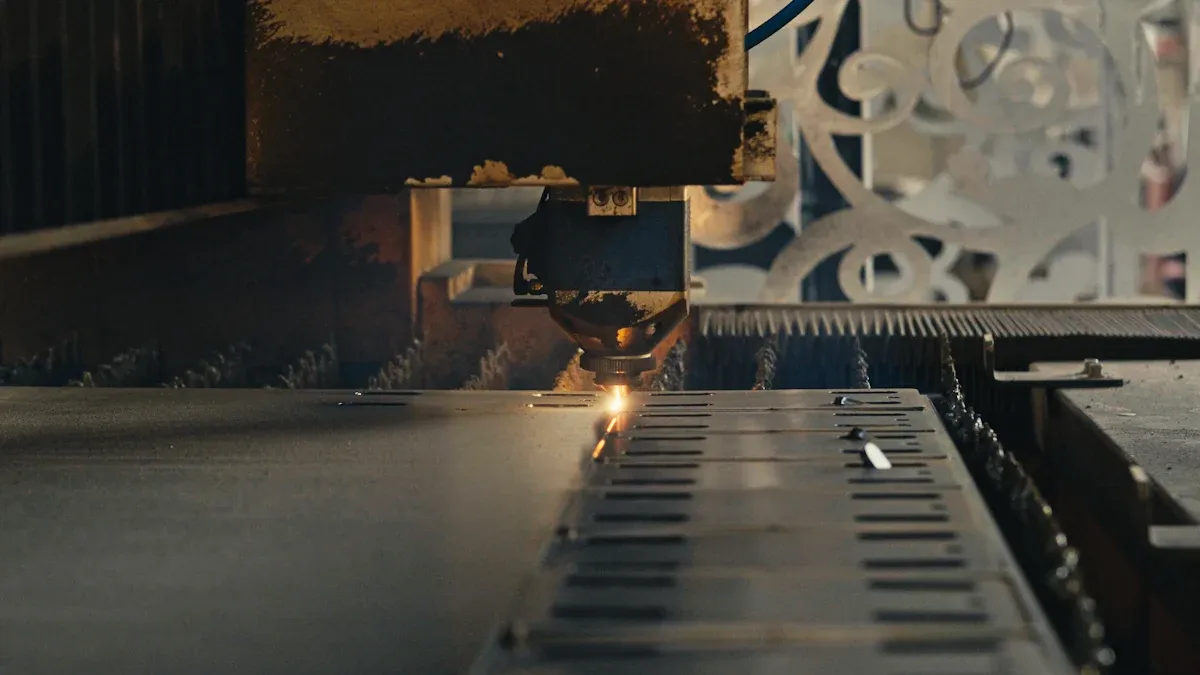 How to Evaluate a Fiber Laser Source Supplier (Beyond Just Price) pic